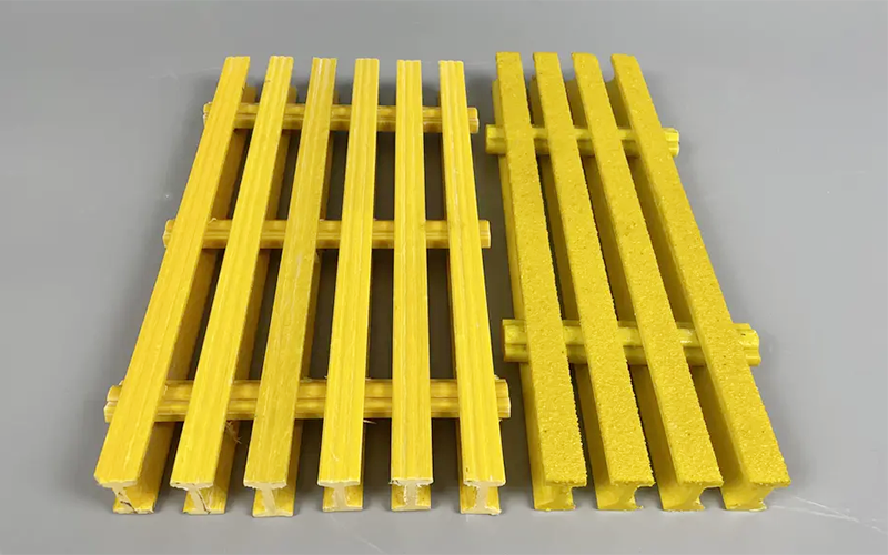 Fiberglass extruded grating