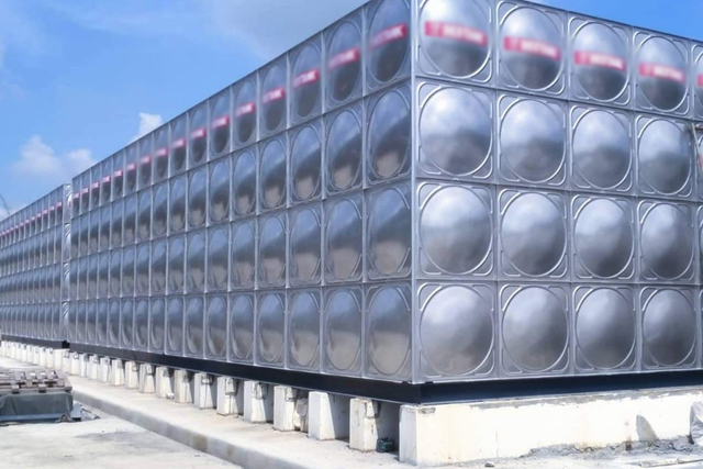 Stainless Steel Water Tank/
