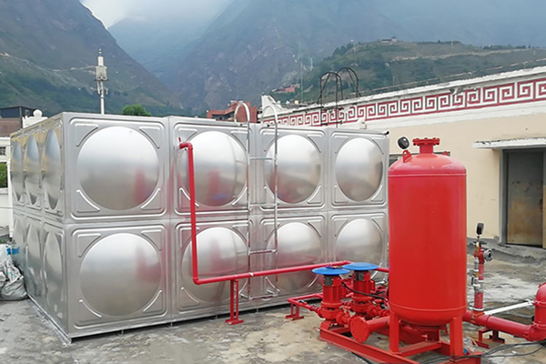 Project Rooftop Stainless Steel Fire Tank with Pressurization System