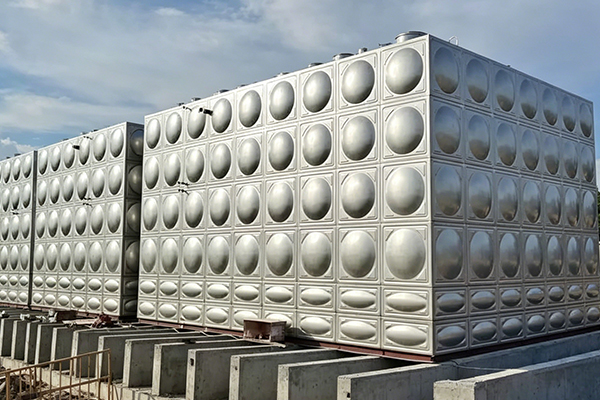 Stainless Steel Water Tanks