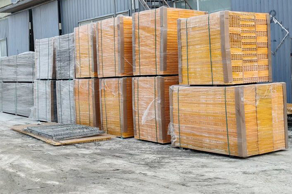 Fiberglass Grating Factory Workshop-15